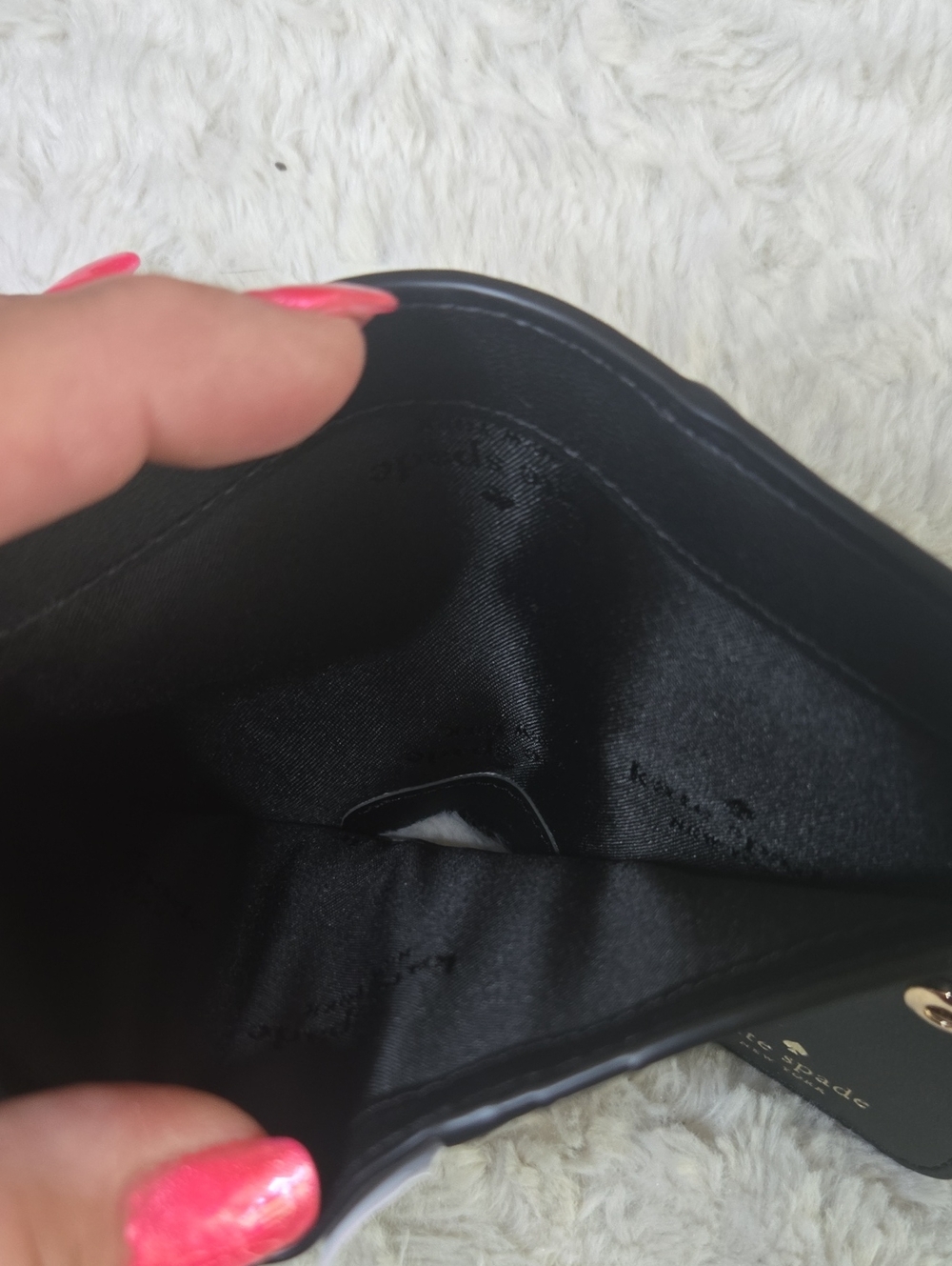 Kate Spade Two-Tone Blush Pink and Black Compact Crossbody Wallet NWT - Picture 4 of 4